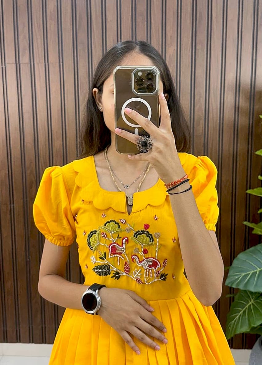 Cafe Gowns of new Model Handwork Barbie Model