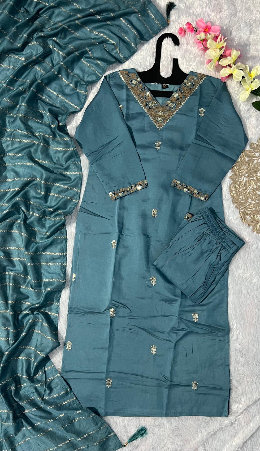 3 Piece’s Embroidery Kurti Sets