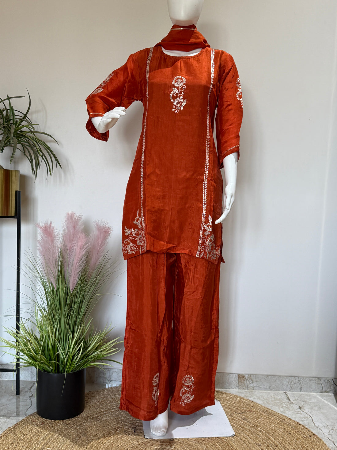 Russion Silk Kurti Pant Set with Organza Dupatta – Premium 3PC Ethnic Set