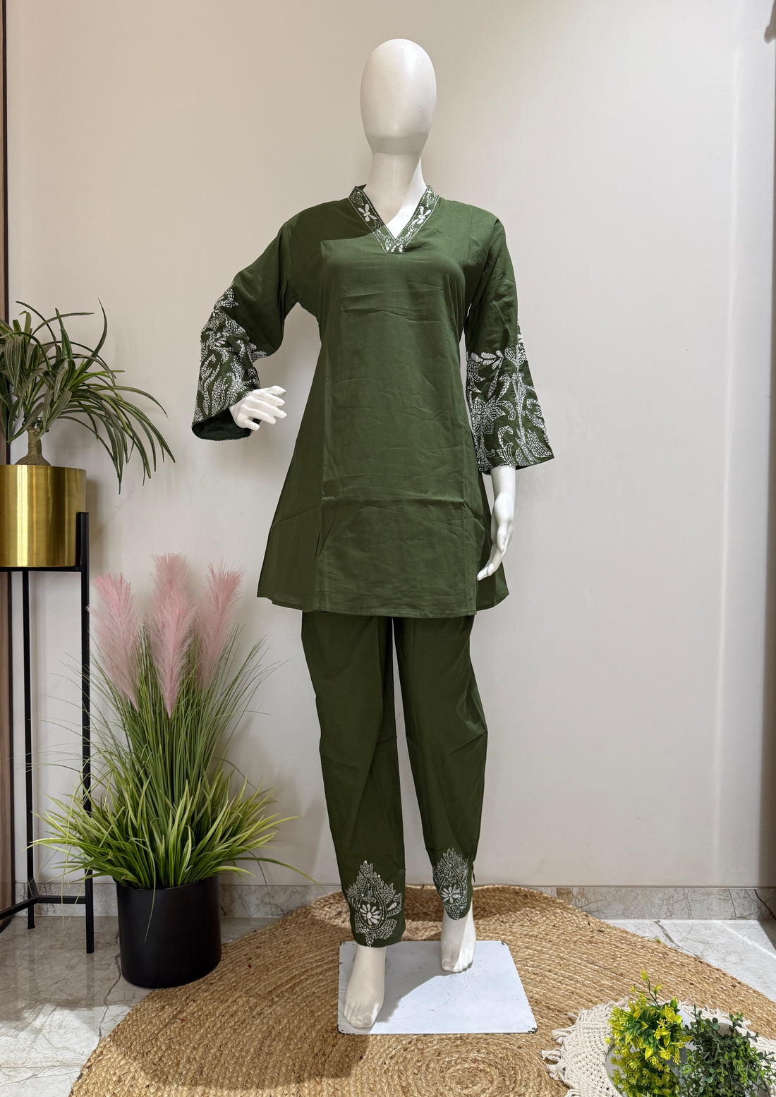 Olive Green Pure Cotton Co-Ord Set with Katha Stitch – 2PC Kurti Pant Set