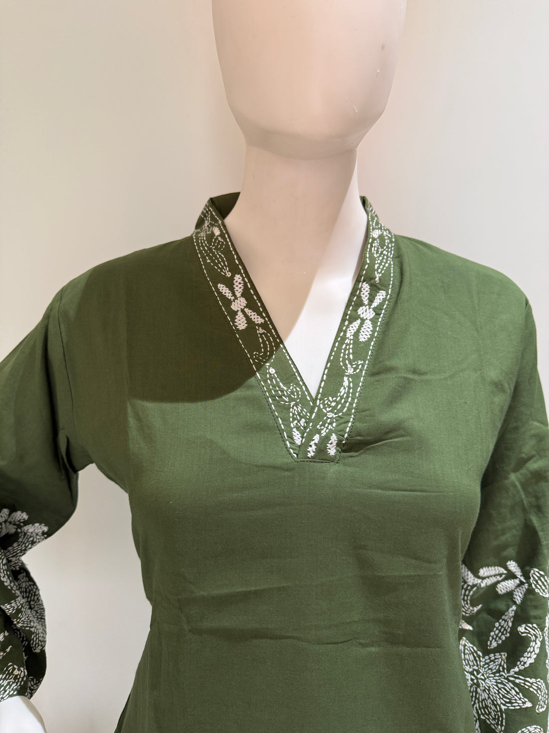 Olive Green Pure Cotton Co-Ord Set with Katha Stitch – 2PC Kurti Pant Set