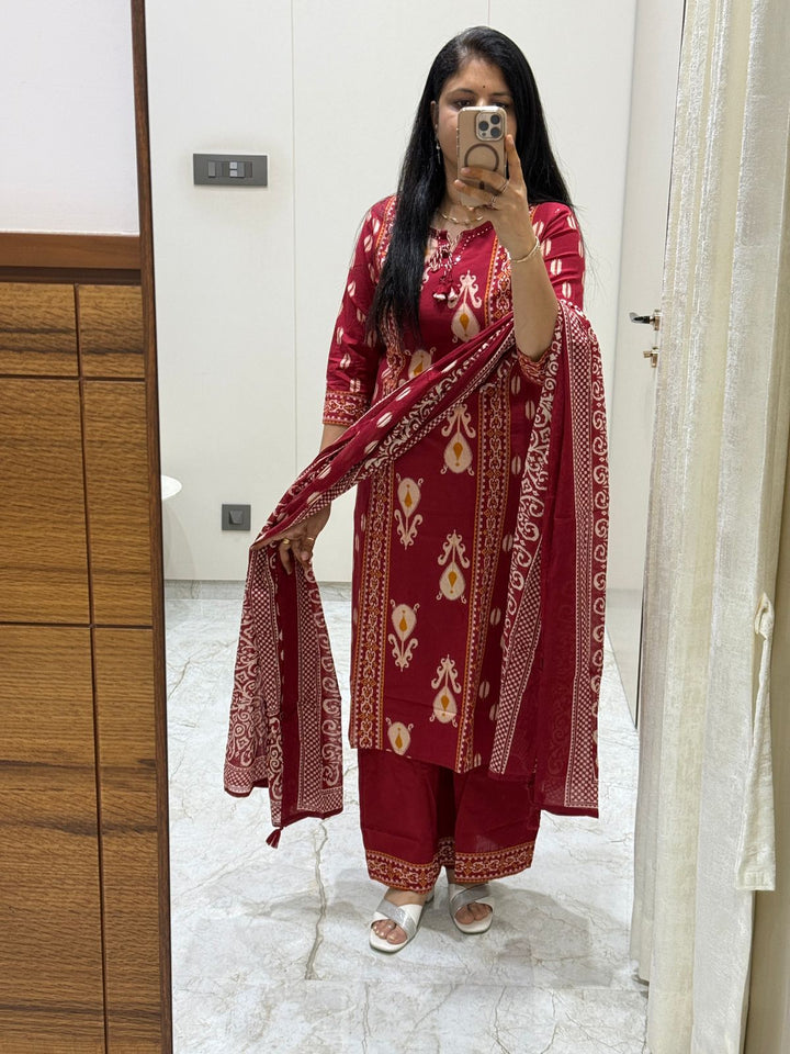 Red Printed Kurta Set with Dupatta – Ethnic Straight Kurta Palazzo Suit for Festive Wear