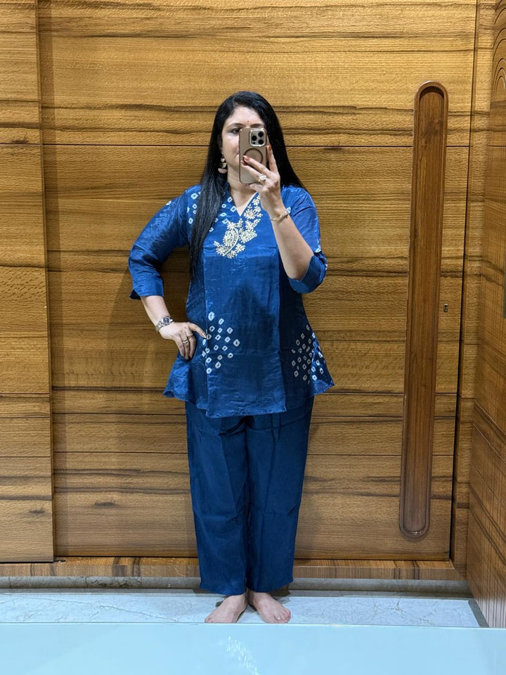 Pure Muslin Kurta Pant Set with Lining – Handwork Boota Design | Ethnic Co-Ord Set