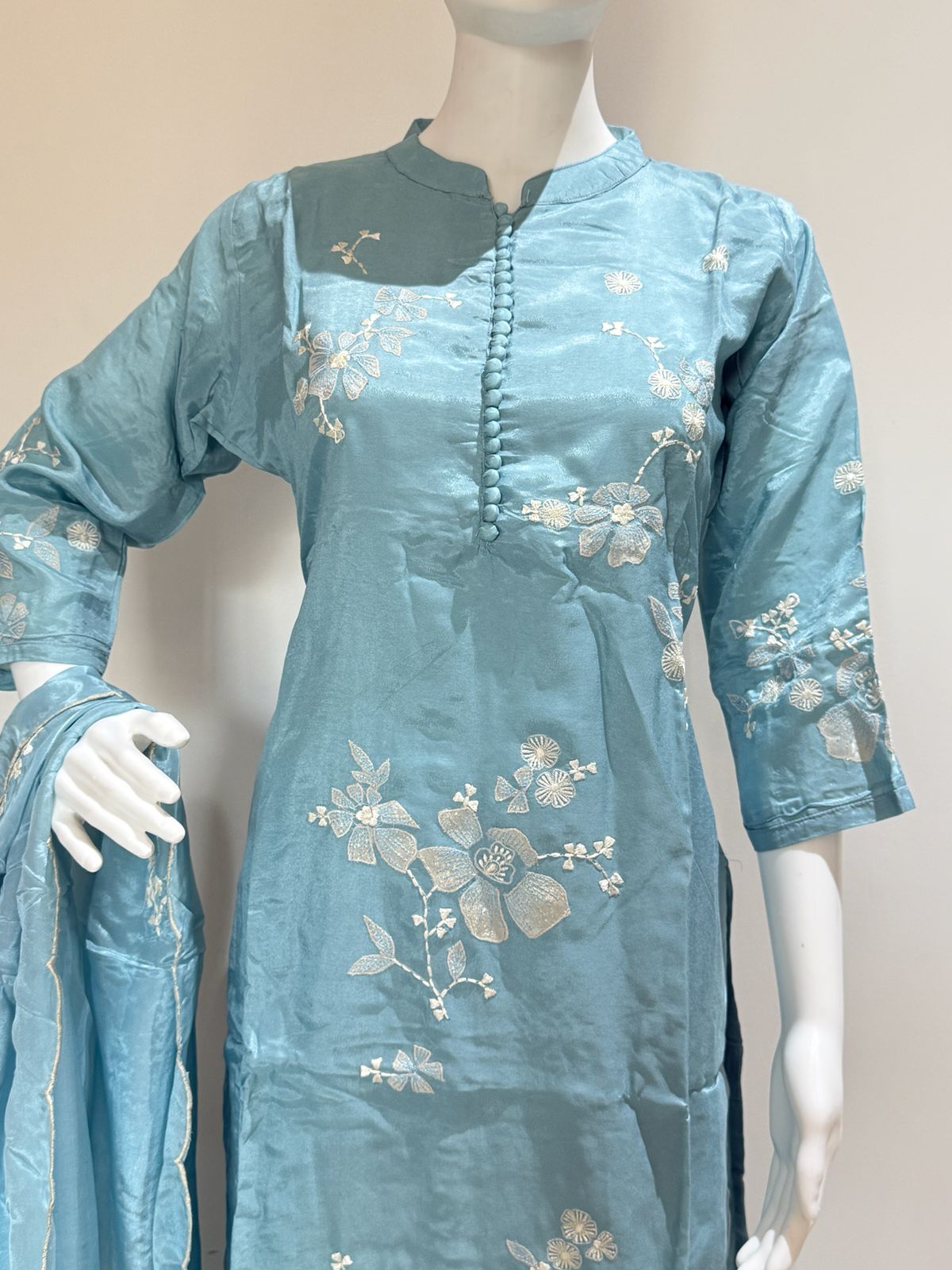 Dola Silk Semi Party Wear Suit Set With Organza Dupatta | Applique & Embroidery Work