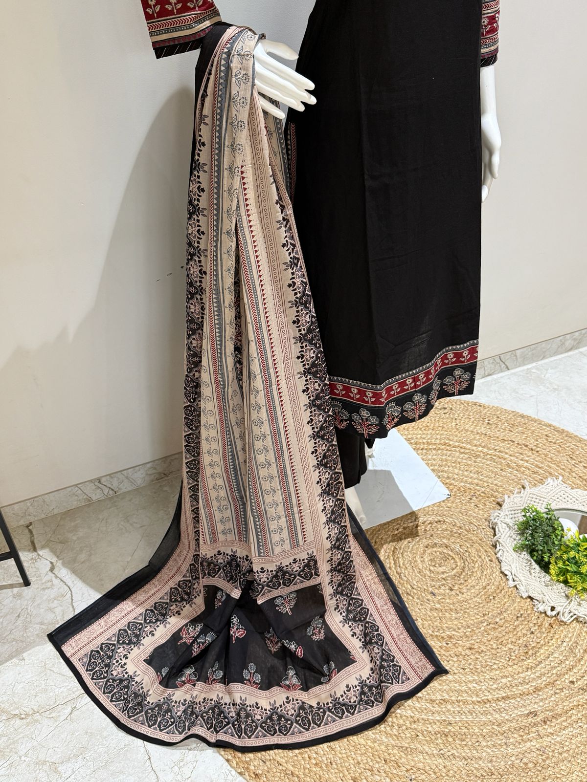 Black Printed Kurta Pant Set with Dupatta | Elegant Ethnic Wear