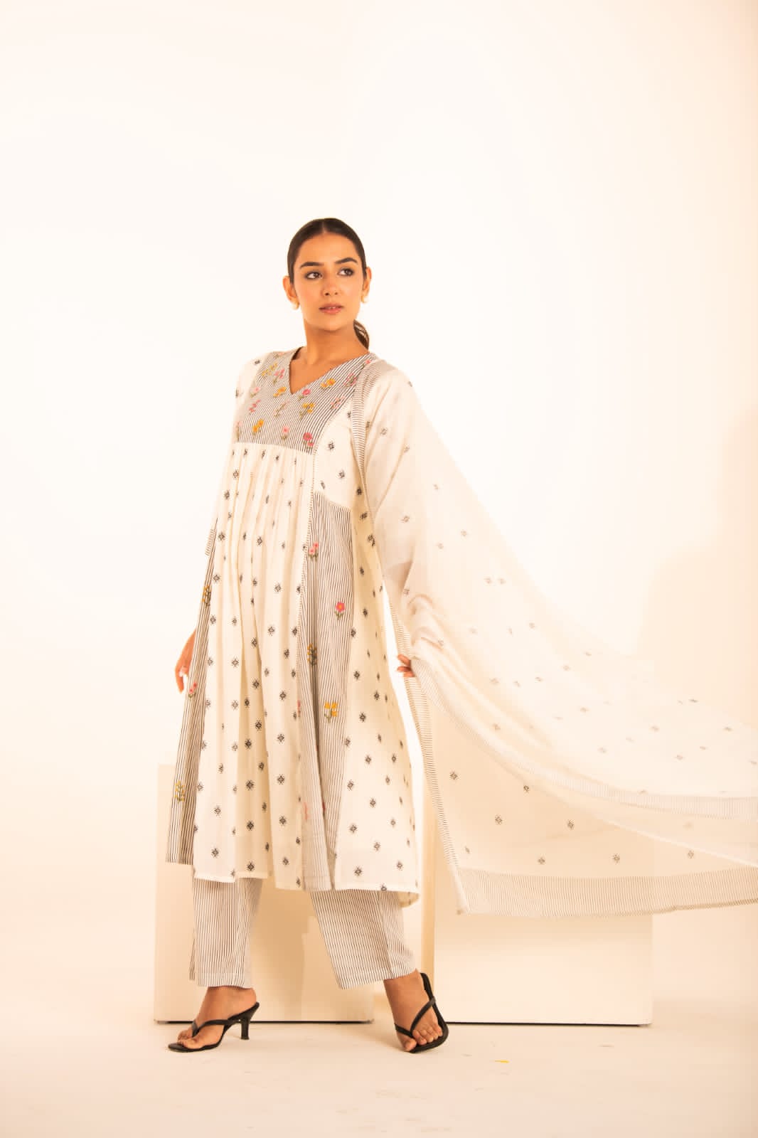 Ivory Premium Cotton A-Line 3-Piece Suit Set with Dupatta